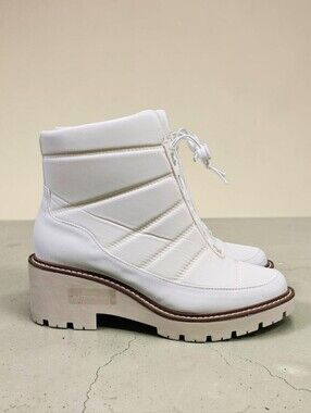 BLONDO | DAISY WATERPROOF LUG SOLE BOOTS- NWOT!